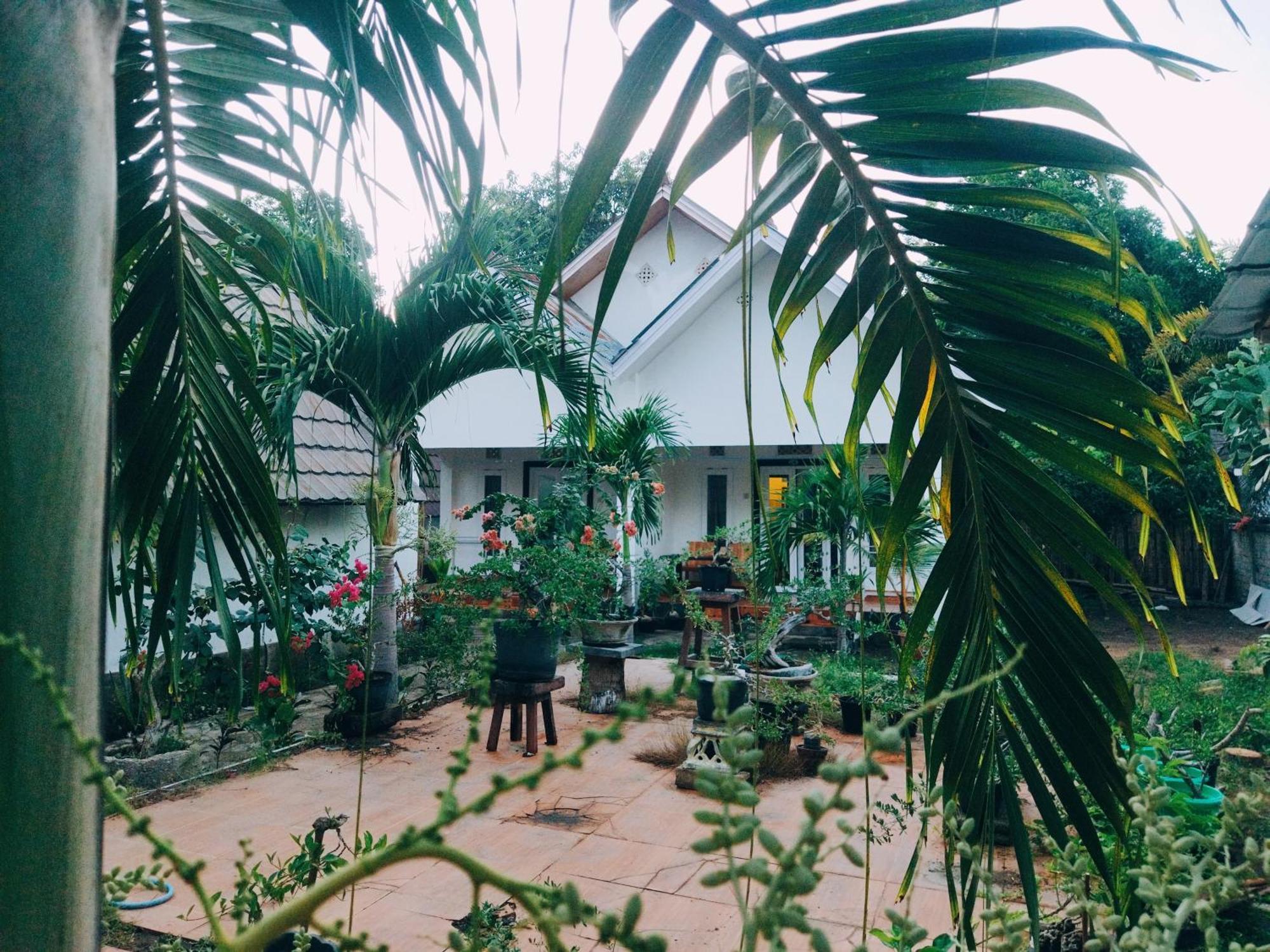 Balengku Homestay Гили-Эйр Экстерьер фото