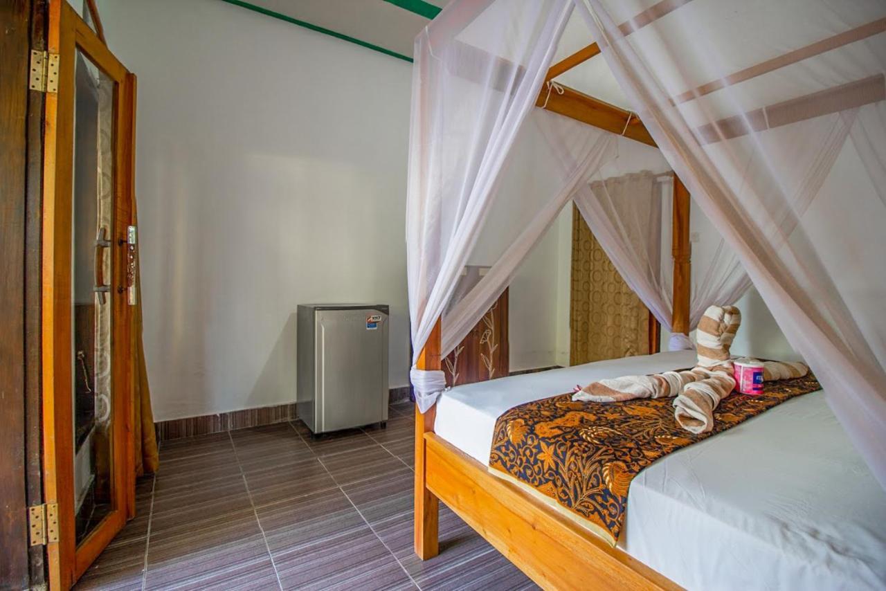 Balengku Homestay Гили-Эйр Экстерьер фото